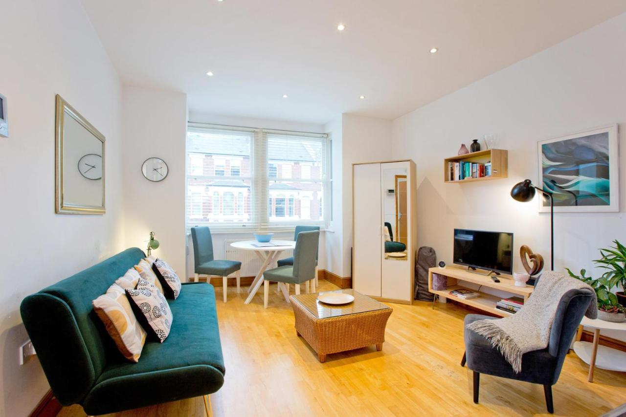 Comfortable Highbury Fields 1 Bedroom Apartment - Parking By Request ロンドン エクステリア 写真