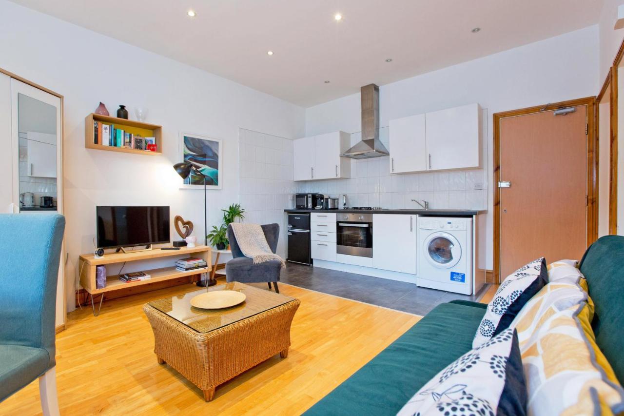 Comfortable Highbury Fields 1 Bedroom Apartment - Parking By Request ロンドン エクステリア 写真